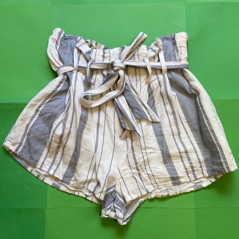 Hollister High Rise Bag Shorts